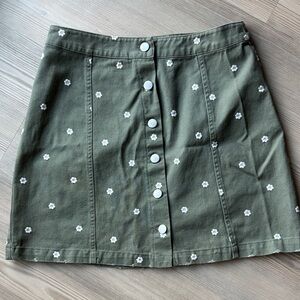 H&M Green Floral Mini Skirt